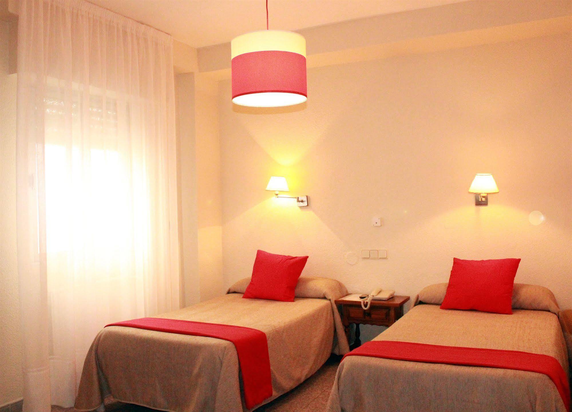 Hotel La Paz อูเบดา ภายนอก รูปภาพ