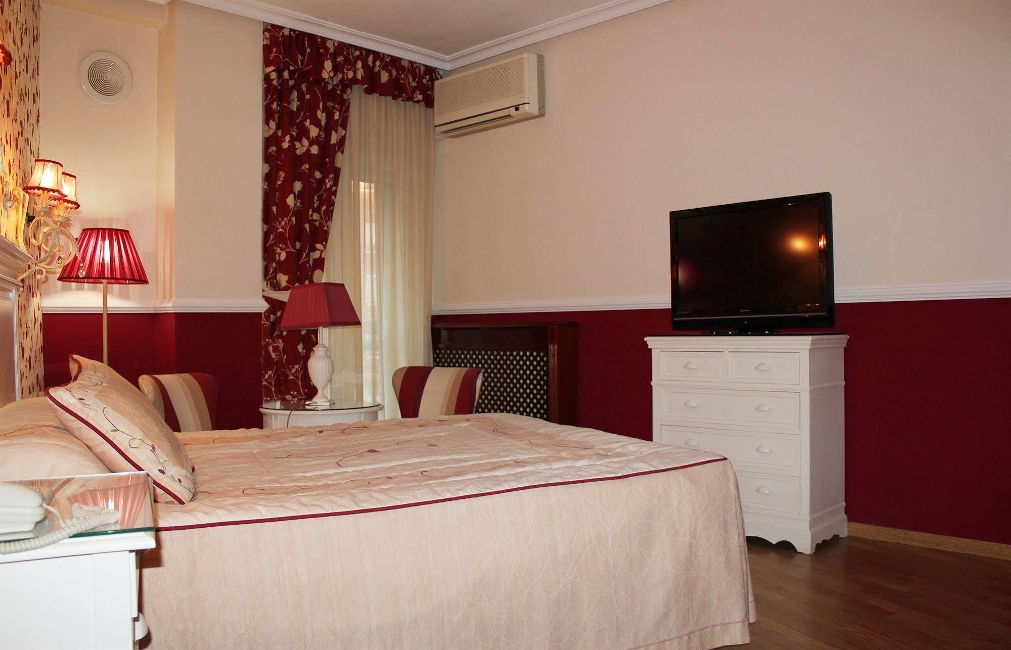 Hotel La Paz อูเบดา ภายนอก รูปภาพ